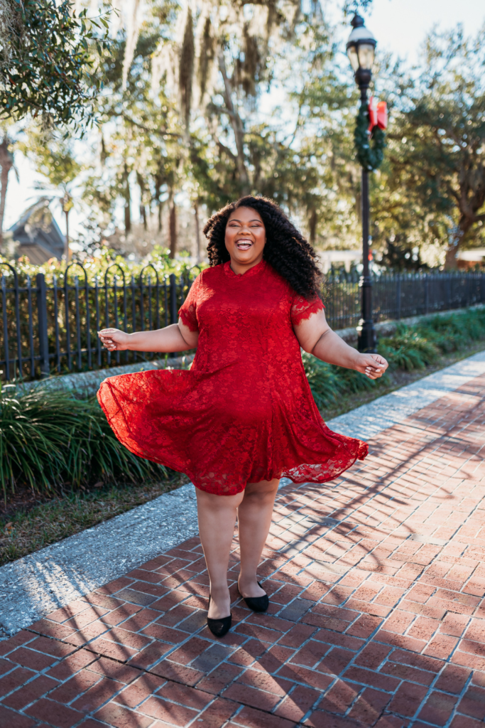 Get ready for Valentine's Day with these six effortless Valentine's Day outfit ideas! All of these outfits are affordable and easy to recreate for an easy plus size Valentine's Day outfit. Click here to see all of the Valentine's Day outfits! | www.tamelad.com #valentinesdayoutfitideas #plussizevalentinesdayoutfit #plussizevalentinesoutfit #plussizevalentinesday #valentinesdayfashion