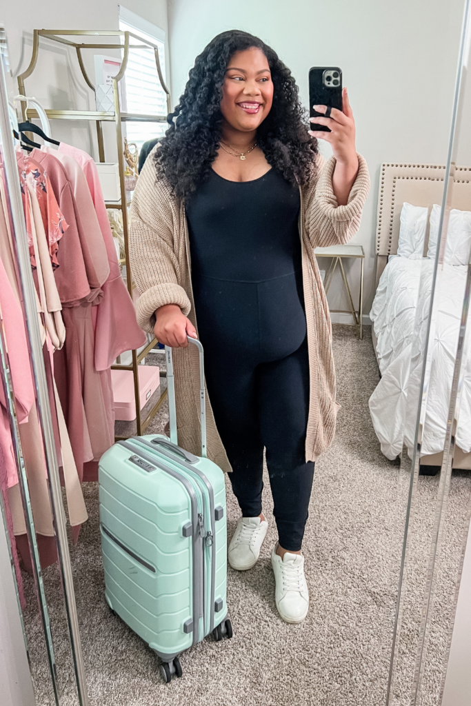 airport travel outfit